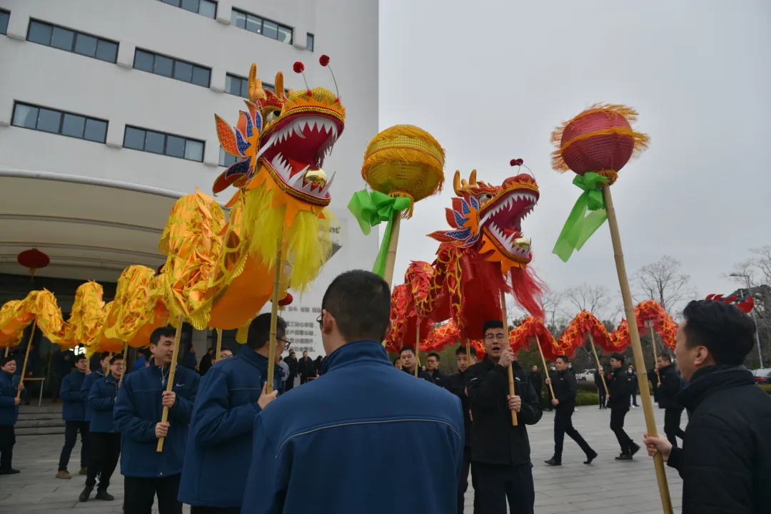 龙腾虎跃春意浓，永利集团304am登录园区喜开工